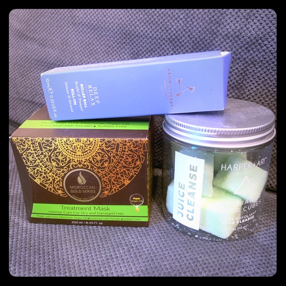Exfoliating cubes Moroccan hair mask lavender roll